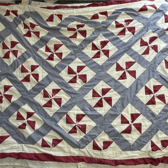 vintage Pinwheel Quilt - red white & blue handmade patchwork 62x76 cutter quilt - Picture 2 of 8
